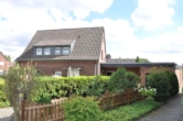 Hausansicht - Charmantes freistehendes Einfamilienhaus in liebevolle Hände abzugeben!