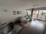 Wohnzimmer - Wunderschöne 3-Zimmerwohnung mit sonnigem Balkon. Auf Wunsch mit TG Stellplatz