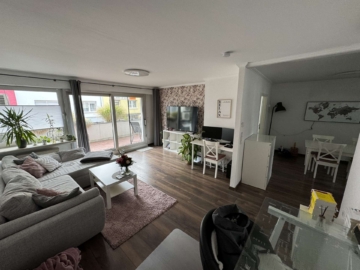 Wunderschöne 3-Zimmerwohnung mit sonnigem Balkon. Auf Wunsch mit TG Stellplatz, 41236 Mönchengladbach, Wohnung