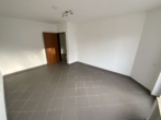 Schlafzimmer - Hochparterrewohnung mit Terrasse und Garage