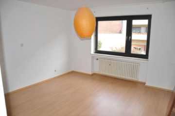 Nähe Bismarckviertel! Süsse 2-Zimmerwohnung mit Balkon im 1.OG!, 47799 krefeld, Wohnung