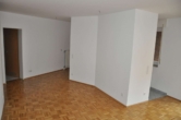 Wohnbereich - Provisionsfrei: Erdgeschosswohnung mit toller Ausstattung, Baujahr 1995, Parkett, TG-Stellplatz