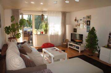 Schnuckelige Dachgeschosswohnung mit sonnigem Balkon!, 47805 Krefeld, Wohnung