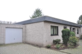 Vorderansicht - Bungalow mit freiem Blick ins Landschaftsschutzgebiet!