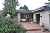 Rückansicht - Bungalow mit freiem Blick ins Landschaftsschutzgebiet!