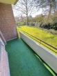 Balkon - Hochparterre: 2-Zimmerwohnung mit Balkon für Selbstrenovierer!