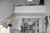 Wohnzimmer - Traumhafte Galeriewohnung mit Terrasse in zentraler Lage von St. Tönis!