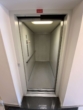 Fahrstuhl - Moderne Wohnung mit kleiner Terrasse. Helles Bad, Parkettboden, Tiefgaragenstellplatz