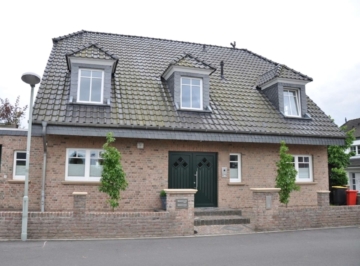 Verberg: Traumhafte 3-Zimmer-Wohnung in beliebter Wohnlage !, 47802 Krefeld, Etagenwohnung