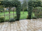 Terrasse - Freistehendes Einfamilienhaus mit großem Garten und zwei Garagen in toller Wohnlage!