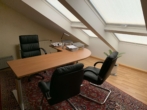 Büro 1.OG - Freistehendes Einfamilienhaus mit großem Garten und zwei Garagen in toller Wohnlage!