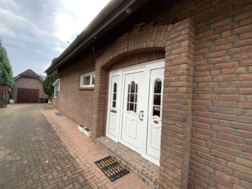 Freistehendes Einfamilienhaus mit tollem Grundstück in wunderschöner Wohnlage, 46562 Voerde, Einfamilienhaus