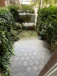 Terrasse - Erdgeschoss mit kleiner Terrasse und TG-Stellplatz. Top Zustand.