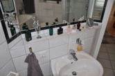 Badezimmer - VERKAUFT!! St. Tönis! Sehr schöne 3-Zimmerwohnung mit sonnigem Balkon und TG-Stellplatz im 1. OG!!