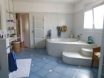 Bad 1 - Spanien: Costa Brava – Ferienhaus der Extraklasse! Pool, 4 Schlafzimmer, Garage, Grillplatz!