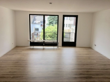 Kernsanierte Wohnung in Citylage! Neues Bad, neuer Boden, neue Wände!, 47798 Krefeld, Wohnung