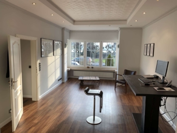 Wunderschönes Büro im Hochparterre. Topp Adresse, direkt am Rhein in Oberkassel!, 40545 Düsseldorf, Bürofläche