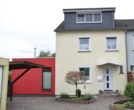 Vorderansicht - Aktuell verkauft! Wunderschönes Reihenendhaus mit tollem Anbau in modernisiertem Zustand!