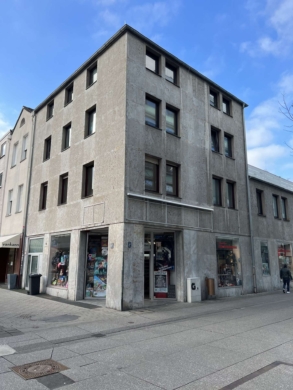 Mitten in der Stadt: 3-Zimmerwohnung mit großer Küche. Zugang zu kleiner Dachterrasse, 47799 Krefeld, Wohnung