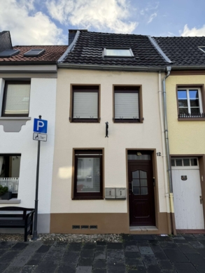 Linn: historische Altstadt! Aussergewöhnliches Einfamilienhaus, viele Nutzungsmöglichkeiten! Garage!, 47809 Krefeld, Haus