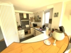 offene Küche - Fischeln! Helle Maisonettewohnung (3 Zimmer) mit Balkon und Stellplatz in toller Lage