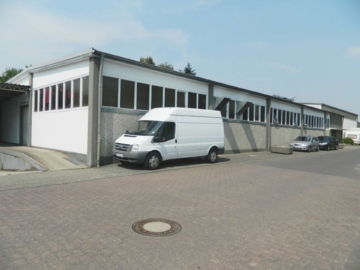 Attraktive Gewerbehalle mit Büroflächen in sehr schöner Lage von Willich!, 47877 Willich, Industriehalle