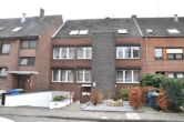 Vorderansicht - 3-Zimmer Dachgeschosswohnung mit Balkon in sehr ruhiger Lage von Krefeld.