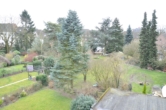 Blick vom Balkon - 3-Zimmer Dachgeschosswohnung mit Balkon in sehr ruhiger Lage von Krefeld.