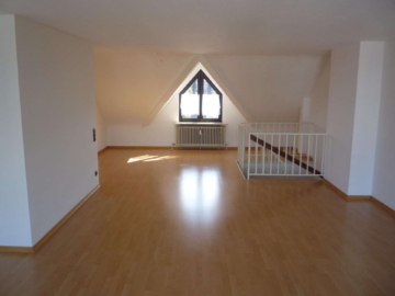 Wunderschöne Maisonettewohnung mit 2 Balkonen und Wohnküche., 47798 Krefeld, Maisonettewohnung