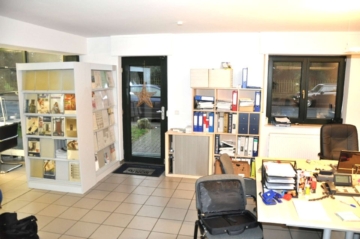Schönes modernes Büro mit offener Ausstellungsfläche in gut frequentierter Lage!, 47805 Krefeld, Bürofläche