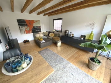 Bockum: freistehender Bungalow mit traumhaftem Grundstück. 2 Minuten zum Stadtwald, 47800 Krefeld, Einfamilienhaus