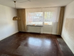 Wohnzimmer - Westwall: schön aufgeteilte Zweizimmerwohnung mit Balkon im 1.OG!