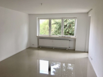 Für Sie frisch renoviert! 3-Zimmerwohnung mit Balkon im 1. OG!, 47803 Krefeld, Wohnung