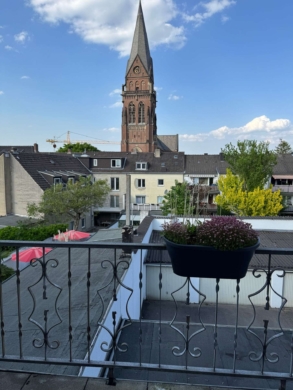Traumhafte 2-Zimmerwohnung mit Balkon in gepflegtem Haus; für eine Person!, 47803 Krefeld, Wohnung
