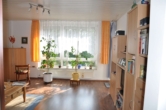 Wohnzimmer - Schön geschnittene 3-Zimmer-Wohnung in Fischeln