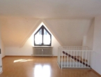 Wohnzimmer - Traumhafte Maisonettewohnung mit Dachterrasse und Wohnküche.