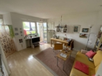 Wohnzimmer - KR-Uerdingen, mit Rheinblick! Tolles Apartment mit Balkon direkt an der Promenade!