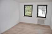 Schlafzimmer - Hier ist alles nagelneu! Sonnige Wohnung mit Balkon! Erstbezug nach kompletter Sanierung!
