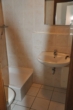Badezimmer - Tolle Kapitalanlage! Solide vermietetes Apartment in City-Randlage