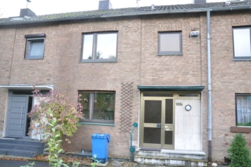 Verkauft!! Bockum! Solider Klassiker! Reihenhaus mit Garage in sehr beliebter Lage!, 47800 Krefeld, Reihenmittelhaus