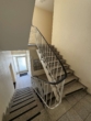Treppenhaus - Tolle 2-Zimmer Wohnung mit 2 Balkonen und Tiefgaragenplatz! 1. Stock!