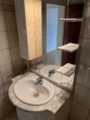 Badezimmer - 3-Zimmerwohnung mit Balkon in gepflegtem Haus. 1.OG mit Fahrstuhl! Einzelgarage möglich!