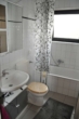 Badezimmer - Sehr schöne Dreizimmerwohnung mit großem Sonnenbalkon!
