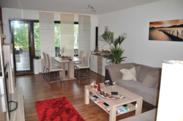 Sehr schöne Dreizimmerwohnung mit großem Sonnenbalkon!, 47798 Krefeld, Wohnung
