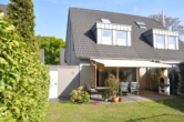 Blick vom Garten - Moderne Doppelhaushälfte in familienfreundlicher Lage in Düsseldorf-Süd!