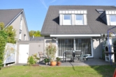 Blick vom Garten - Moderne Doppelhaushälfte in familienfreundlicher Lage in Düsseldorf-Süd!