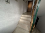 Hausflur - Beste Kapitalanlage! 2-Zimmerwohnung mit Balkon, super Ausstattung und toller Mieterin!