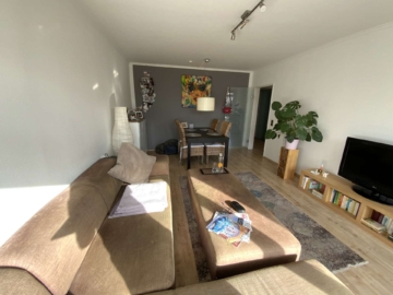 Beste Kapitalanlage! 2-Zimmerwohnung mit Balkon, super Ausstattung und toller Mieterin!, 47809 Krefeld, Wohnung