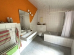 Badezimmer EG - Großzügiges Stadthaus mit 7 (bis 10) Zimmern in zentraler Lage von Hüls