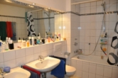 Badezimmer - Wunderschöne moderne 3-Zimmer-Wohnung in Bockum!